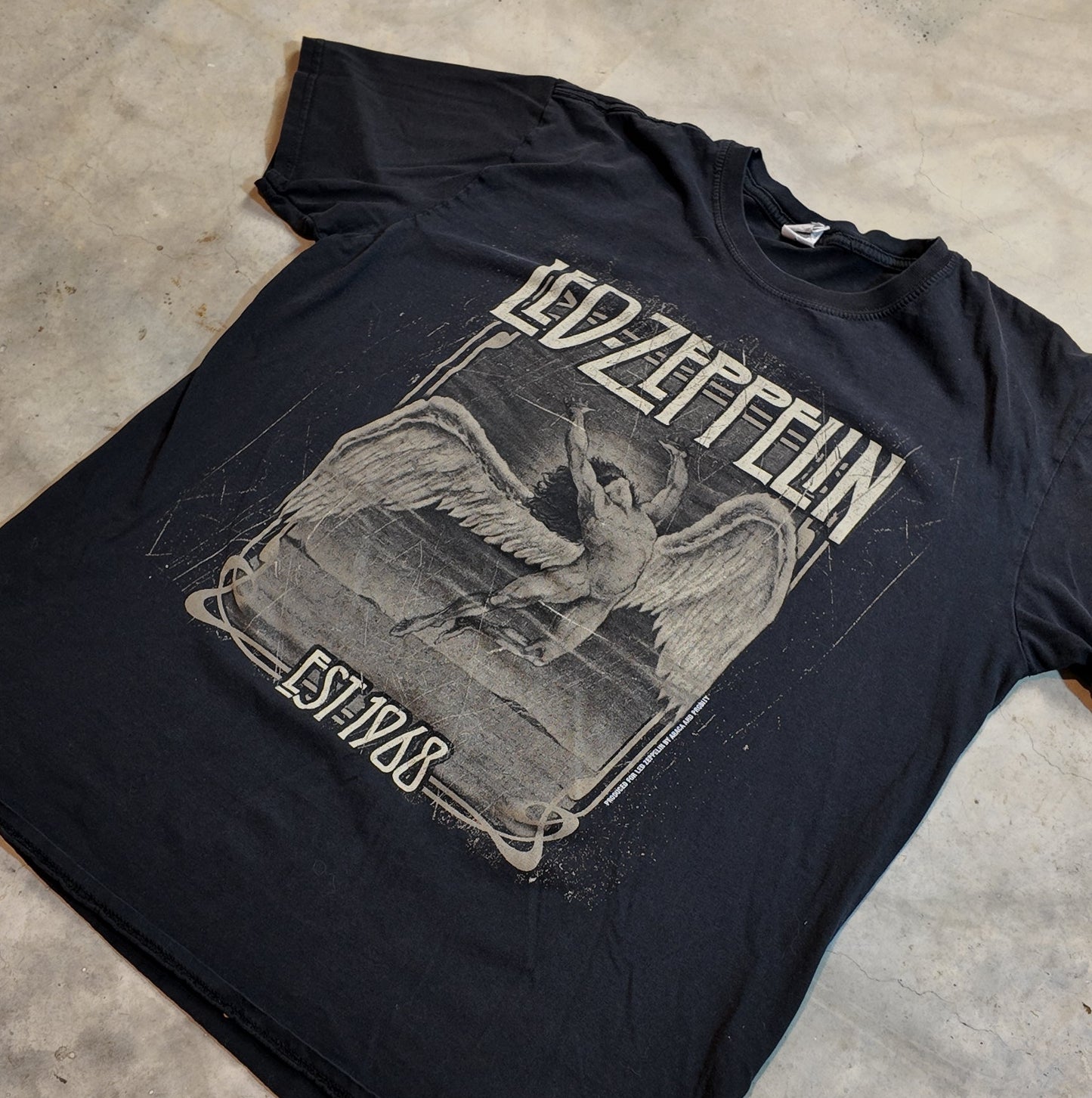 Led Zeppelin T-shirt